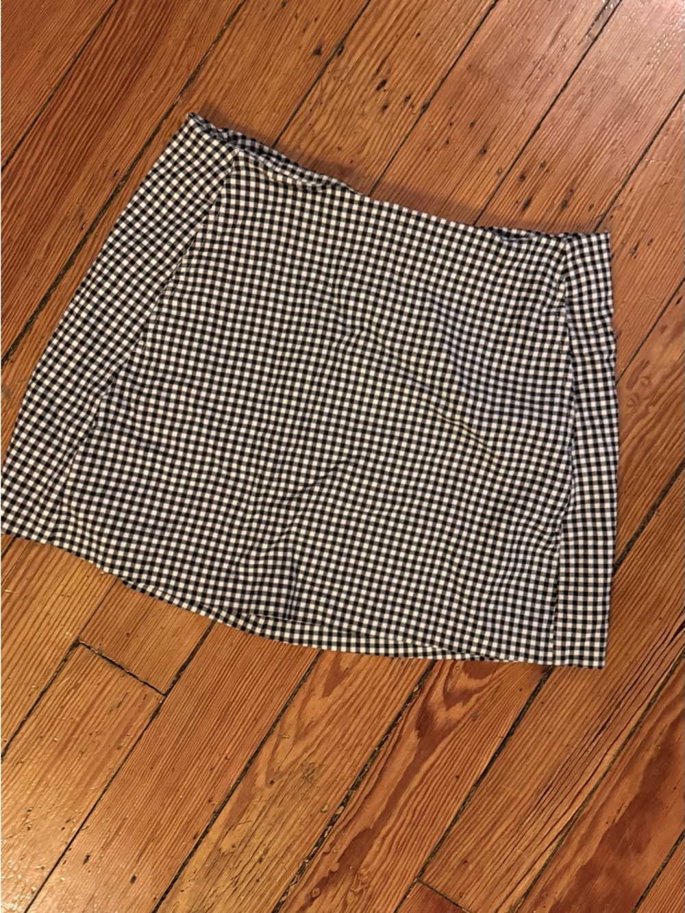 Urban Outfitters Black and White Gingham Mini Skirt